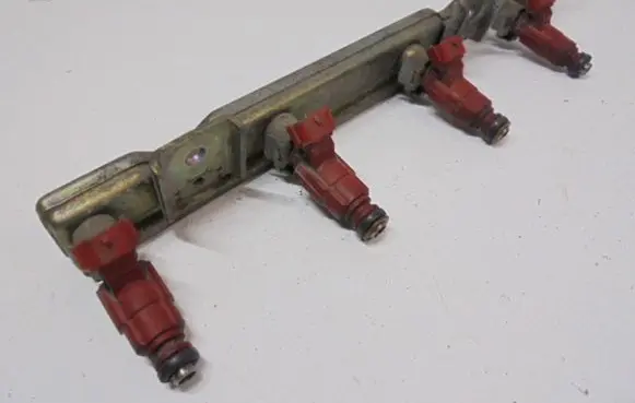 Nissan Almera Tino Fuel injector 16600-9F600