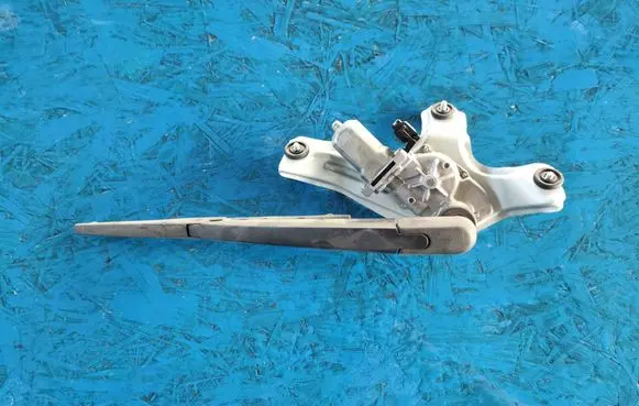 KIA Stonic Rear window wiper motor 98700H8000