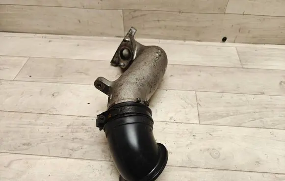 Honda FR-V Intercooler hose/pipe 