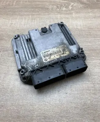 BMW 3 E90 E91 Engine control unit/module ECU 8512043 0281017517