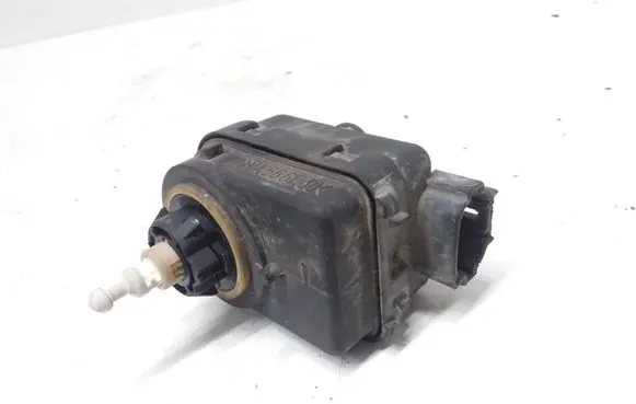 Headlight level adjustment motor