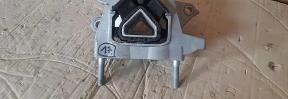 Peugeot 208 II Engine mount vacuum valve 9826533880