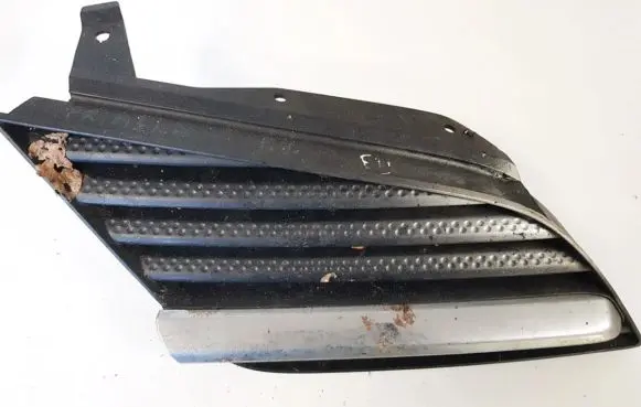 Nissan Primera Front bumper lower grill