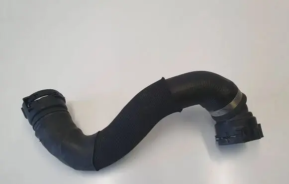 BMW 1 E82 E88 Engine coolant pipe/hose 7811923 130286 14837810H