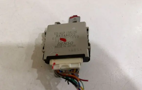 Mitsubishi Outlander Headlight ballast module Xenon 8634A022