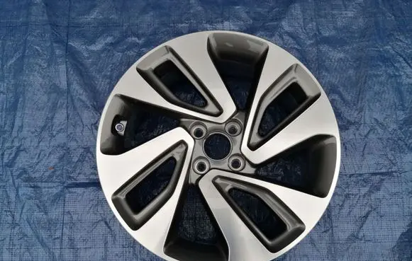 KIA Rio R17 alloy rim 529101W850
