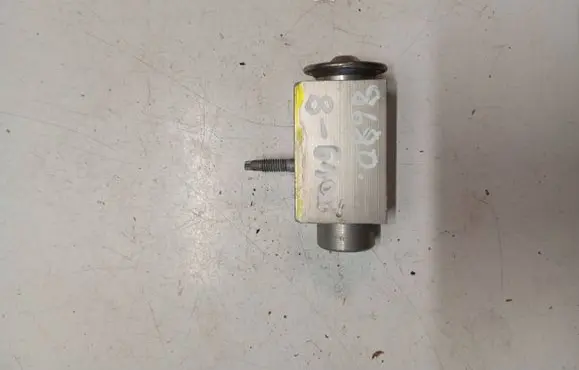 Volvo S80 Air conditioning (A/C) expansion valve 7036866