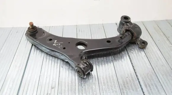 Mazda CX-5 II Front lower control arm/wishbone 