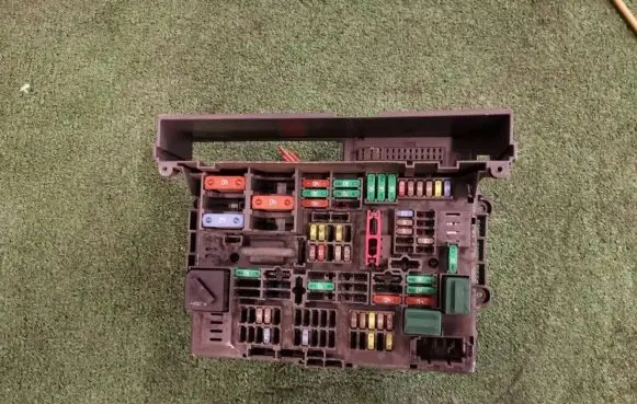 BMW X1 E84 Fuse module 196887