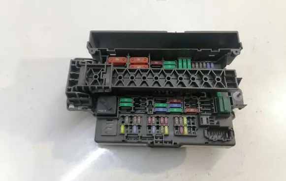 BMW Z4 E89 Fuse box set 9154971