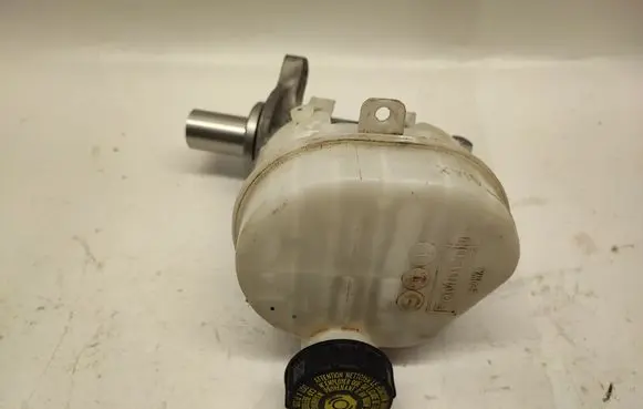 Ford Mustang VI Brake fluid reservoir 803126