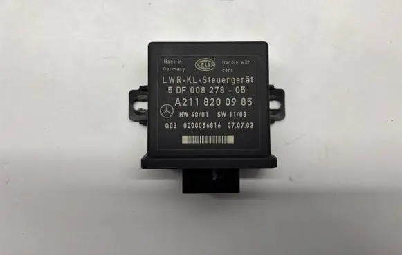 Mercedes-Benz E W211 Light module LCM A2118200985