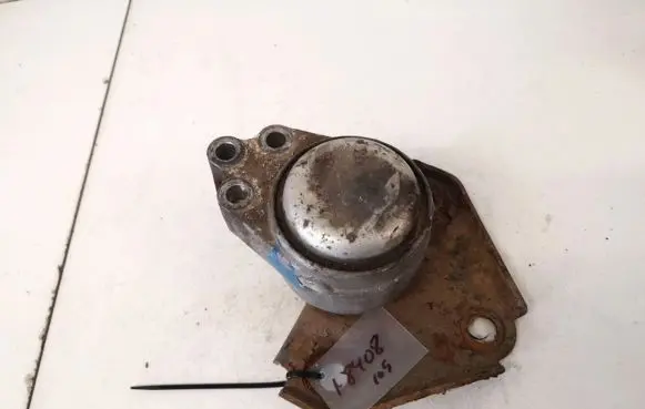 Ford Fiesta Engine mount bracket