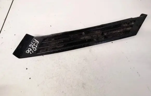 Mercedes-Benz 190 W201 Other exterior part 2016980289