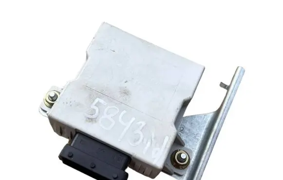 Toyota Corolla Verso E121 Window wiper relay 859400F010 859400F010A 150696