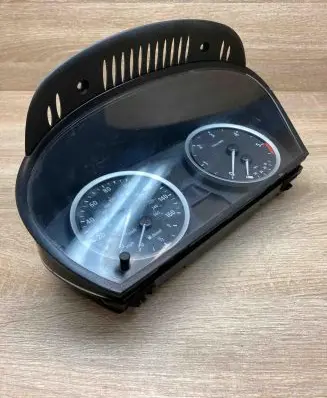 BMW 5 E60 E61 Speedometer (instrument cluster) 6945634 110080213