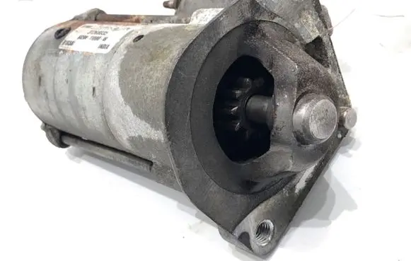 Volvo V70 Starter motor 31268035