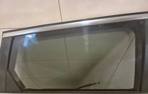 KIA Ceed Rear door window glass