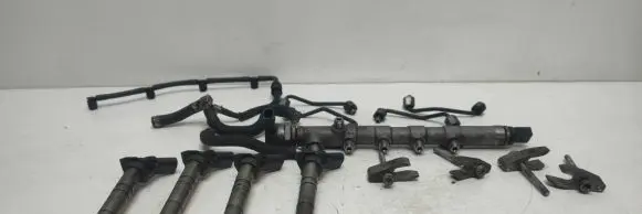 Mercedes-Benz GLC X253 C253 Fuel injectors set A6510702801 A6510701595 A6510702987