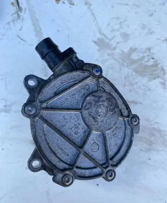 BMW 1 E81 E87 Vacuum pump 0313327116