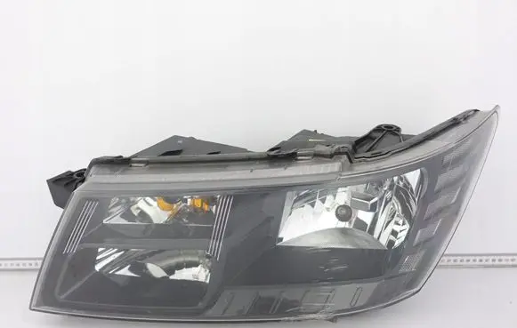 Fiat Freemont Headlight/headlamp 68227073AA