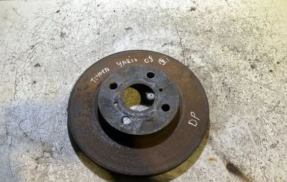 Toyota Yaris Front brake disc