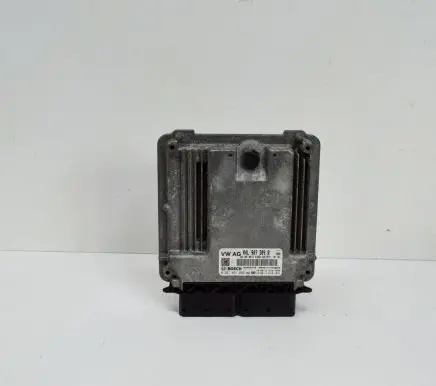 Volkswagen PASSAT B8 Engine control unit/module 04L907309R