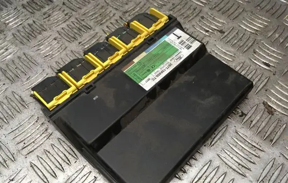Ford Mondeo Mk III Comfort/convenience module 3S7T15K600TC 5WK48752E 2152001