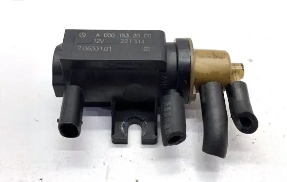 Mercedes-Benz GLE W167 Fuel pressure regulator A0001532000