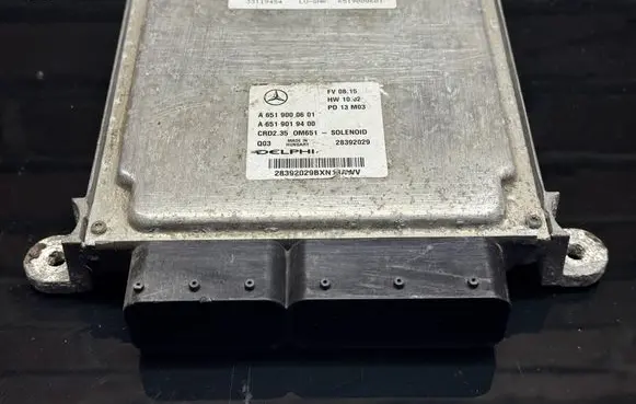 Mercedes-Benz Vito Viano W447 Engine control unit/module A6519000601 28392029 A6519019400
