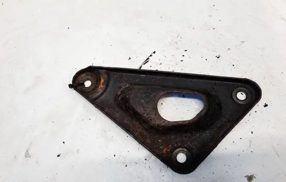 Opel Zafira A Engine mounting bracket 