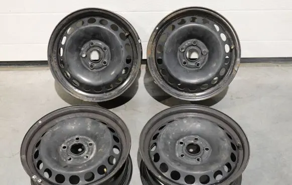 Volkswagen Beetle A5 R16 steel rim 561601027