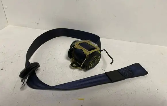 Audi A3 S3 8L Front seatbelt 8L3857706A 560906200A 01101999