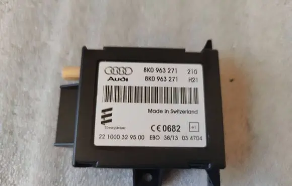 Audi Q5 SQ5 Auxiliary heating control unit/module 8K0963271 221000329500
