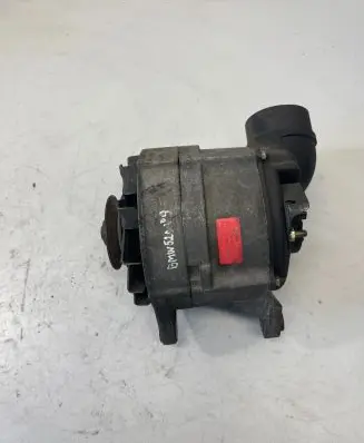 BMW 5 E34 Generator/alternator 0120469902