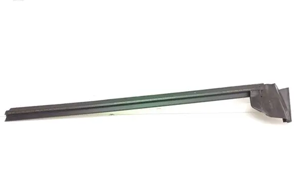 Tesla Model 3 Rubber seal front door window/glass 109049500E 109049600E