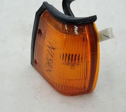 Nissan Bluebird Front indicator light 171060B