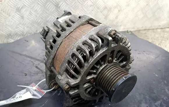 Opel Vivaro Generator/alternator