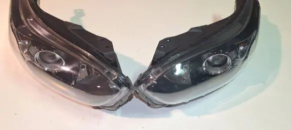 KIA Ceed Headlight/headlamp J792122040 J792122030