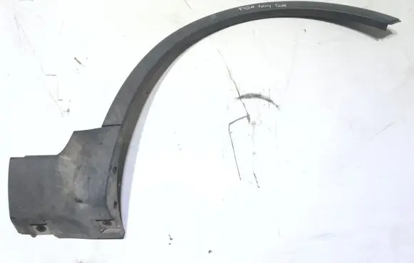 Ford Kuga I Front arch trim 8V41S16D238A