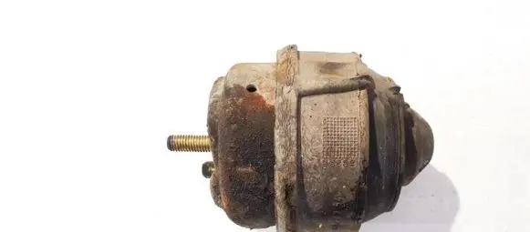 Engine mount bracket