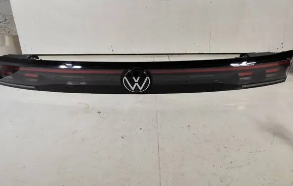 Volkswagen Tiguan Tailgate rear/tail lights 571945307 82480101
