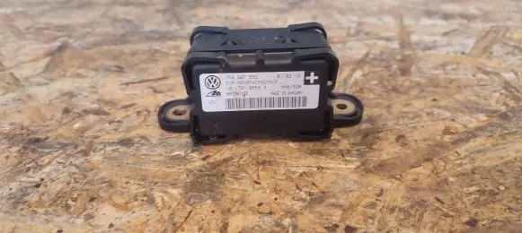 Volkswagen Touareg II ESP acceleration yaw rate sensor 7P0907652 HH72B01Y2B 10170106593