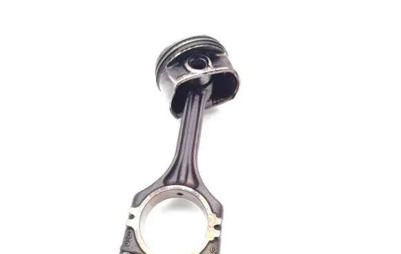 Volkswagen Golf VI Piston with connecting rod CAVD