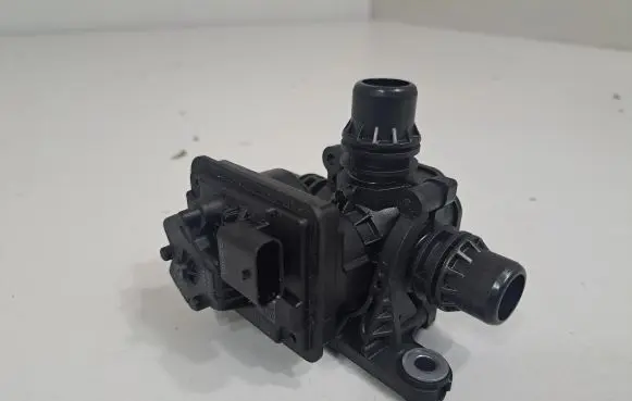 BMW i4 Coolant heater control valve 9462114