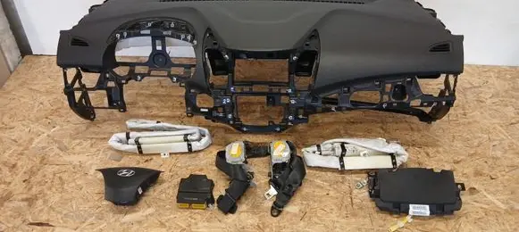 Hyundai i30 Airbag set with panel 84710A6000RY