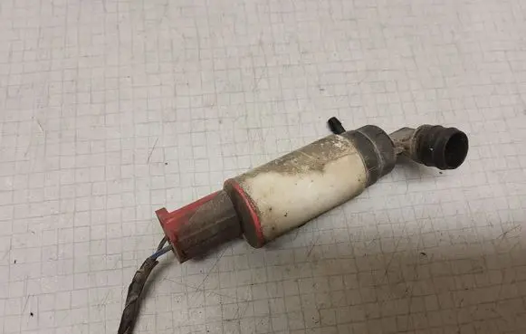 Volvo S40, V40 Headlight washer pump 