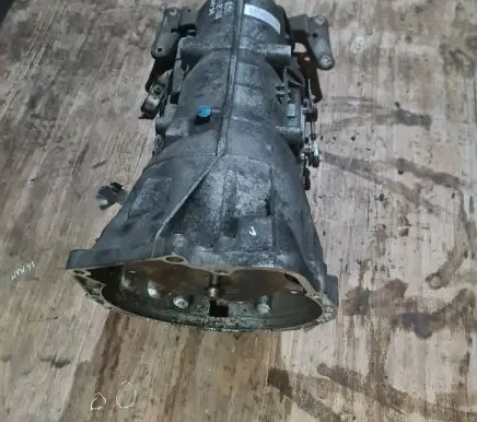 BMW 3 E90 E91 Automatic gearbox 7572450 6hp21