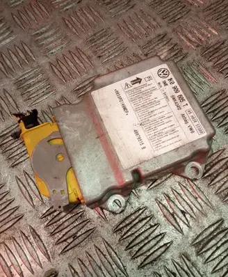 Skoda Octavia Mk2 (1Z) Airbag control unit/module 1K0909605T