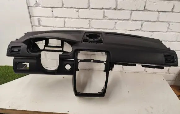 Mercedes-Benz B W245 Dashboard A1696800887 1005931